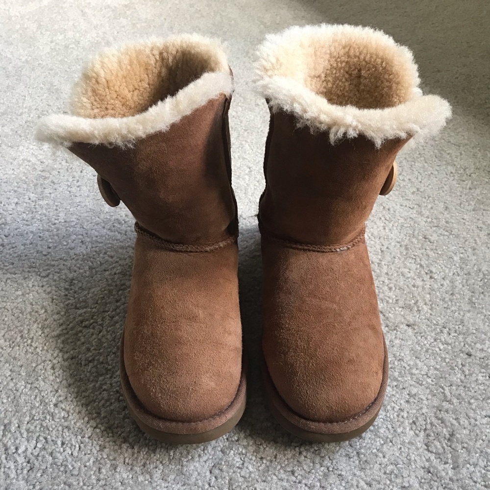 Women’s Ugg boots!
